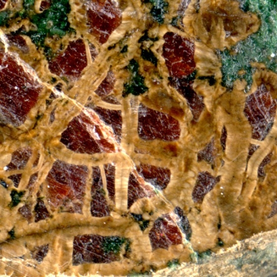 Leštěný granátický pyroxenit